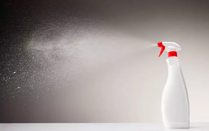 liquid cleaner spray products lung danger